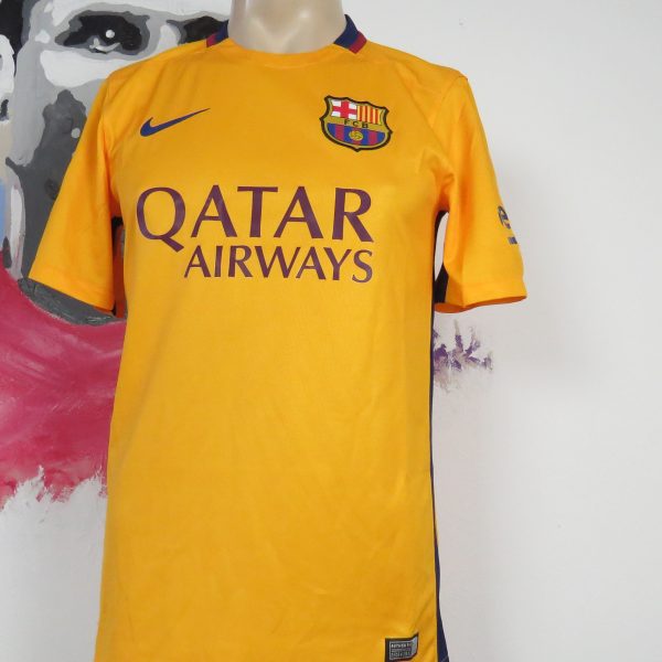 nike soccer jersey sizing